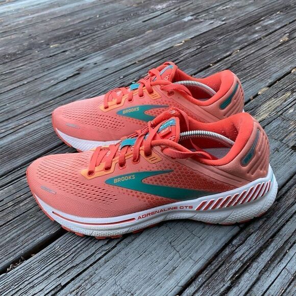 BROOKS ADRENALINE GTS 22 - Women’s Running Shoes - SIZE 9 - Picture 2 of 11
